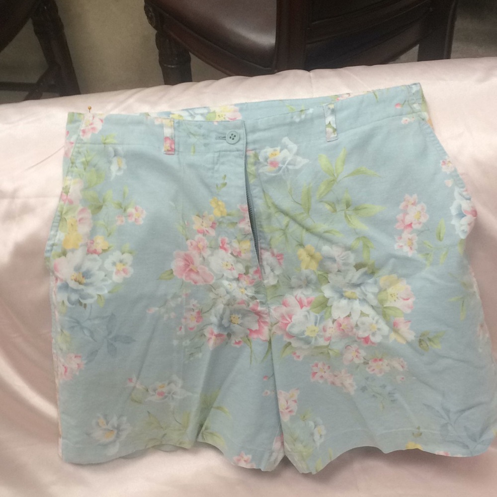 Pastel floral print shorts  size 8